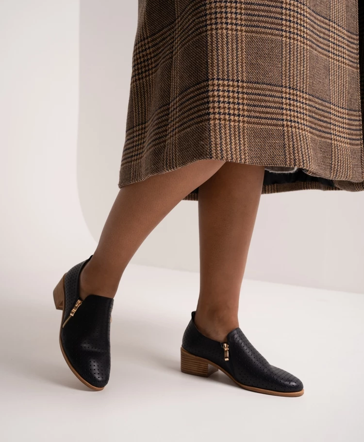 Dash Dress Flat 1 Dash Dress Flat