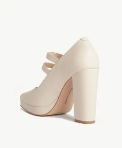 Mantel Mary Jane -Shoe Shop Mantel23wMCDO Vintage Cream 4