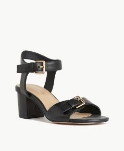 Suzie Sandal